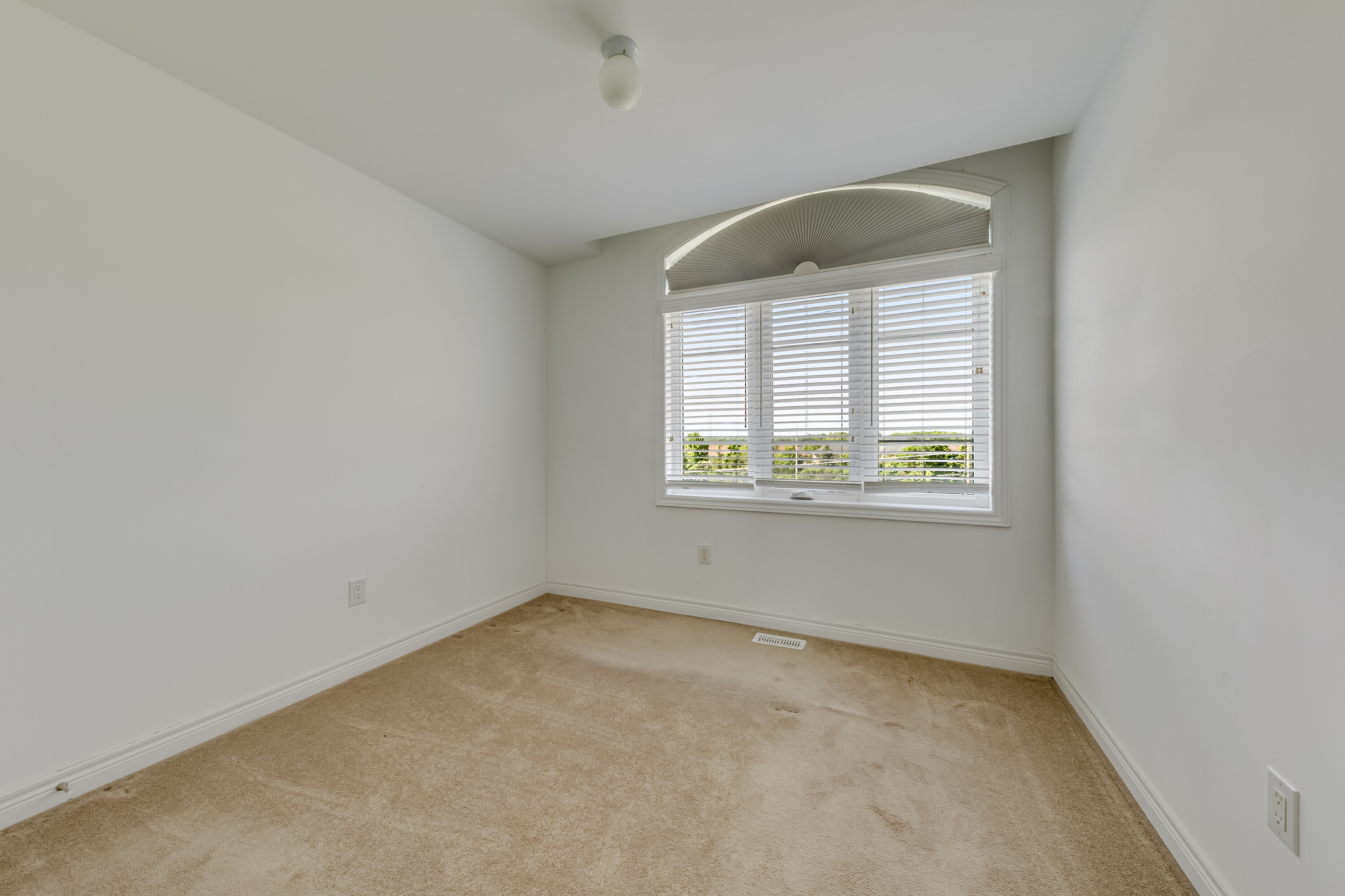  Modern 3-Storey Townhome - 物件實景