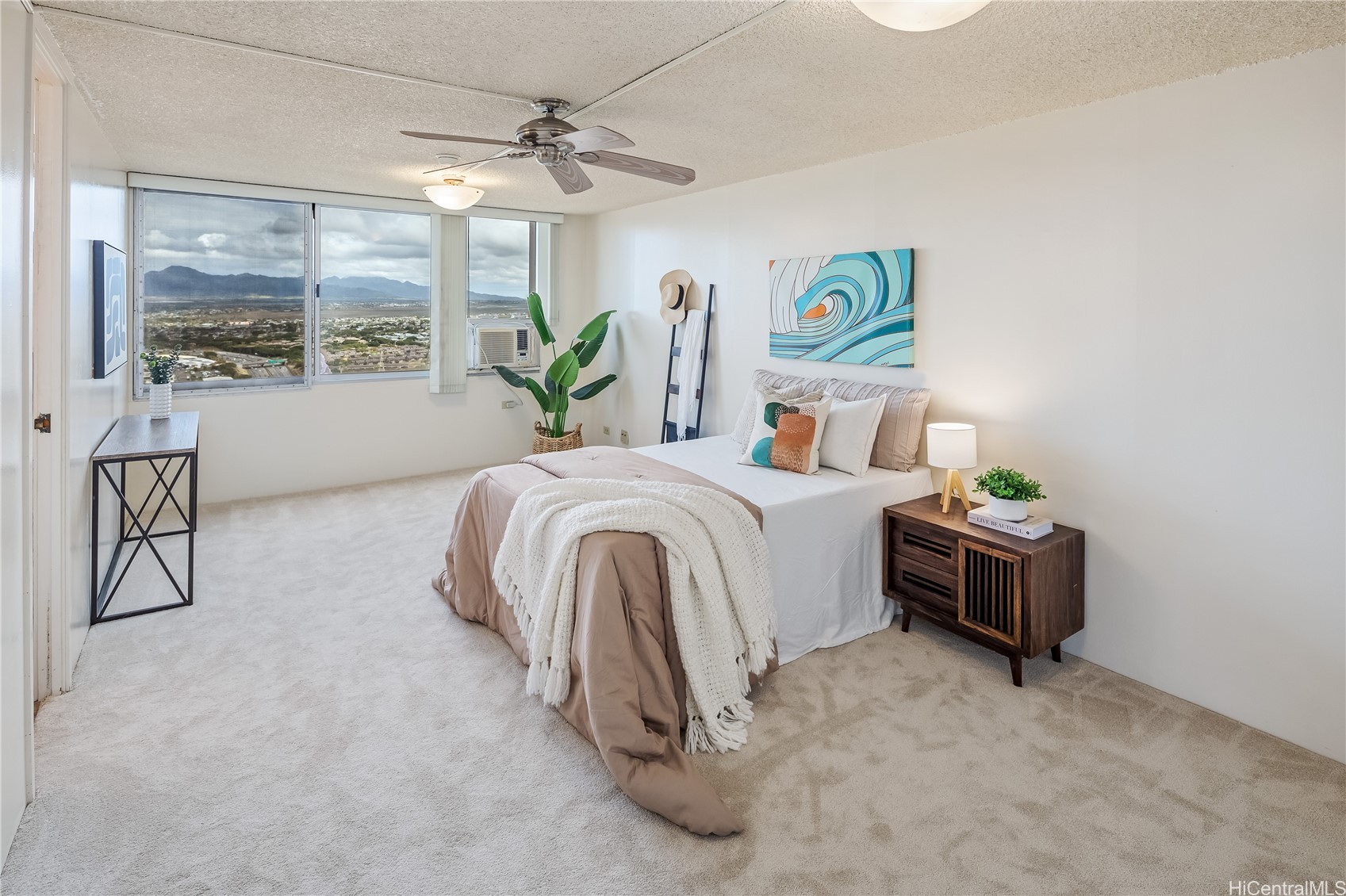 Aiea, Hawaii, 96701, United States, 2 Bedrooms Bedrooms, ,2 BathroomsBathrooms,Residential,For Sale,1882512