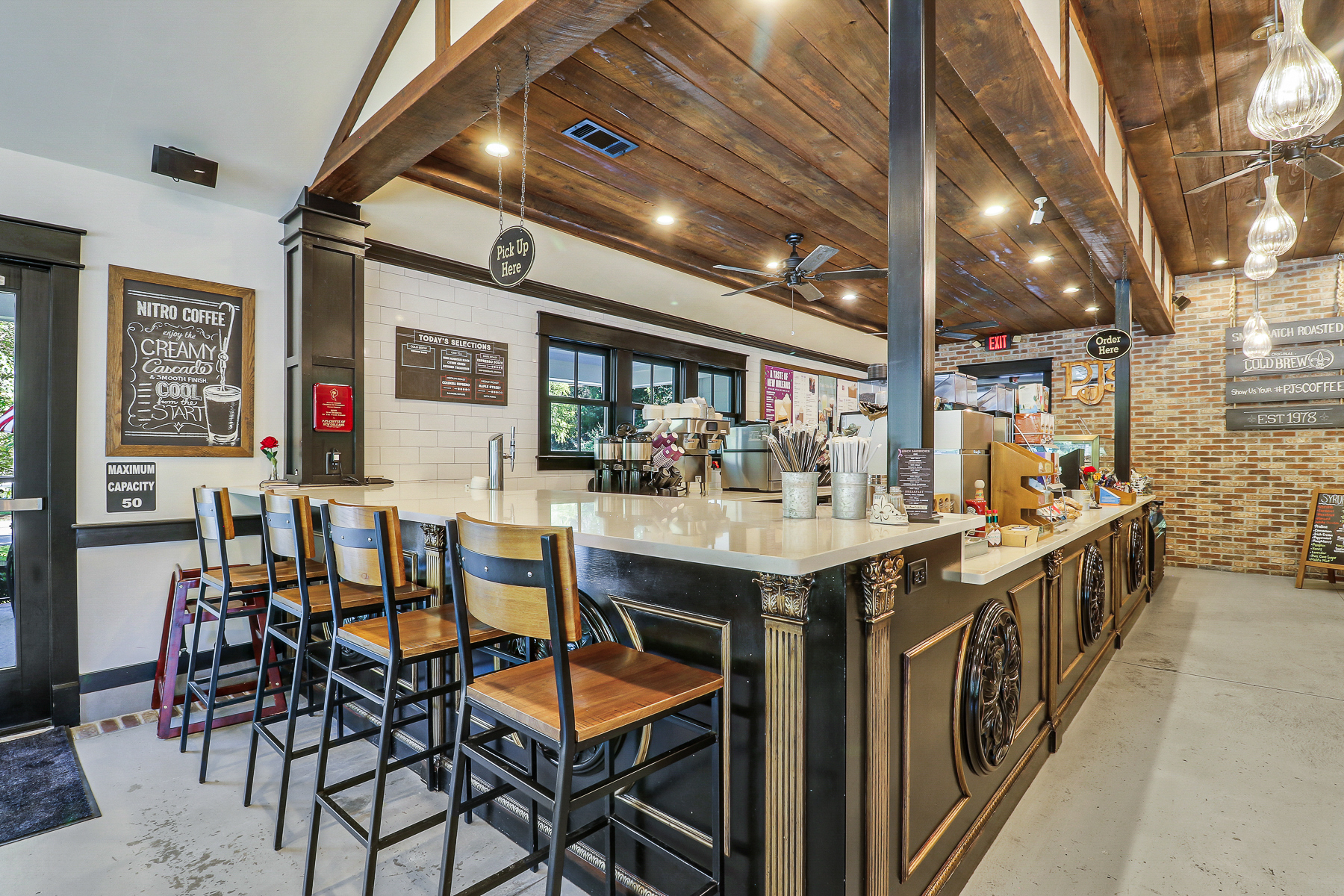  8026 Main Street, Ridgeland - 物件實景