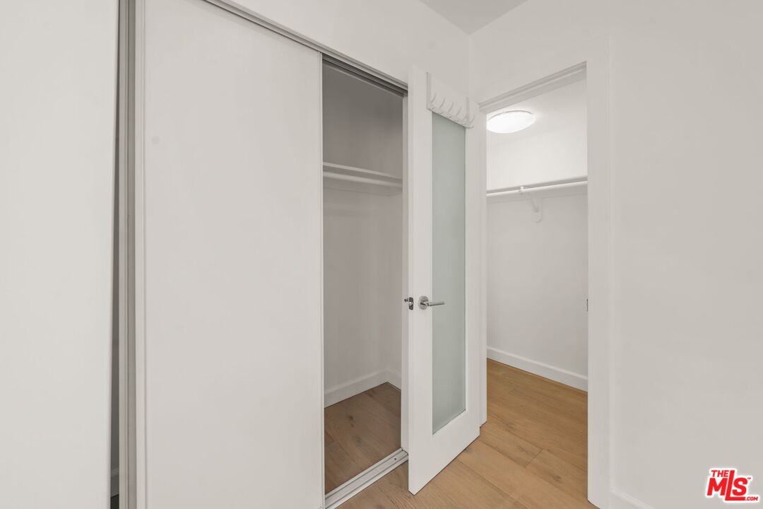 Los Angeles, California, 90046, United States, 3 Bedrooms Bedrooms, ,3 BathroomsBathrooms,Residential,For Sale,1989732