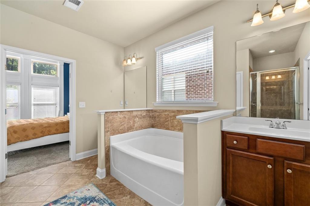 Lawrenceville, Georgia, 30043, United States, 4 Bedrooms Bedrooms, ,4 BathroomsBathrooms,Residential,For Sale,1818554