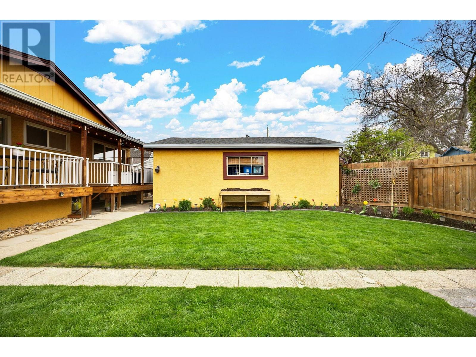 KELOWNA, British Columbia, V1Y 6A2, CA, 4 Bedrooms Bedrooms, ,3 BathroomsBathrooms,Residential,For Sale,1838696