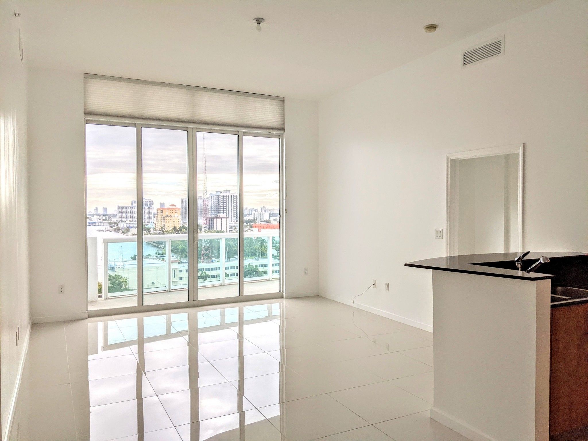  7910 Harbor Island Dr, North Bay Village, FL, 33141 - 物件實景