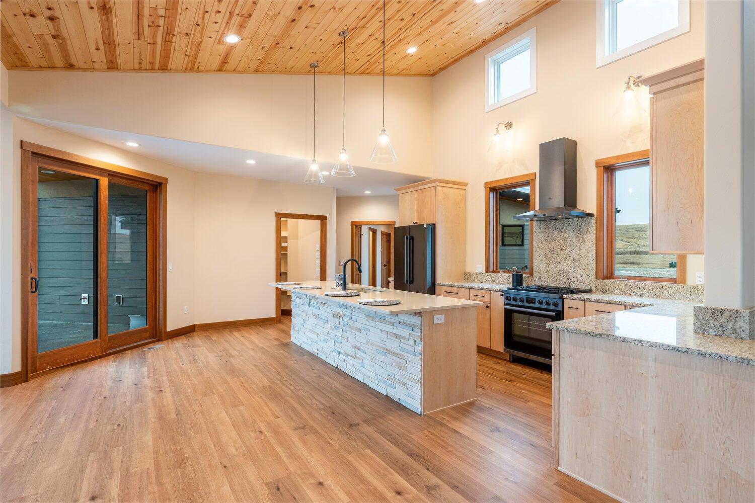 Sheridan, Wyoming, 82801, United States, 4 Bedrooms Bedrooms, ,4 BathroomsBathrooms,Residential,For Sale,1984212