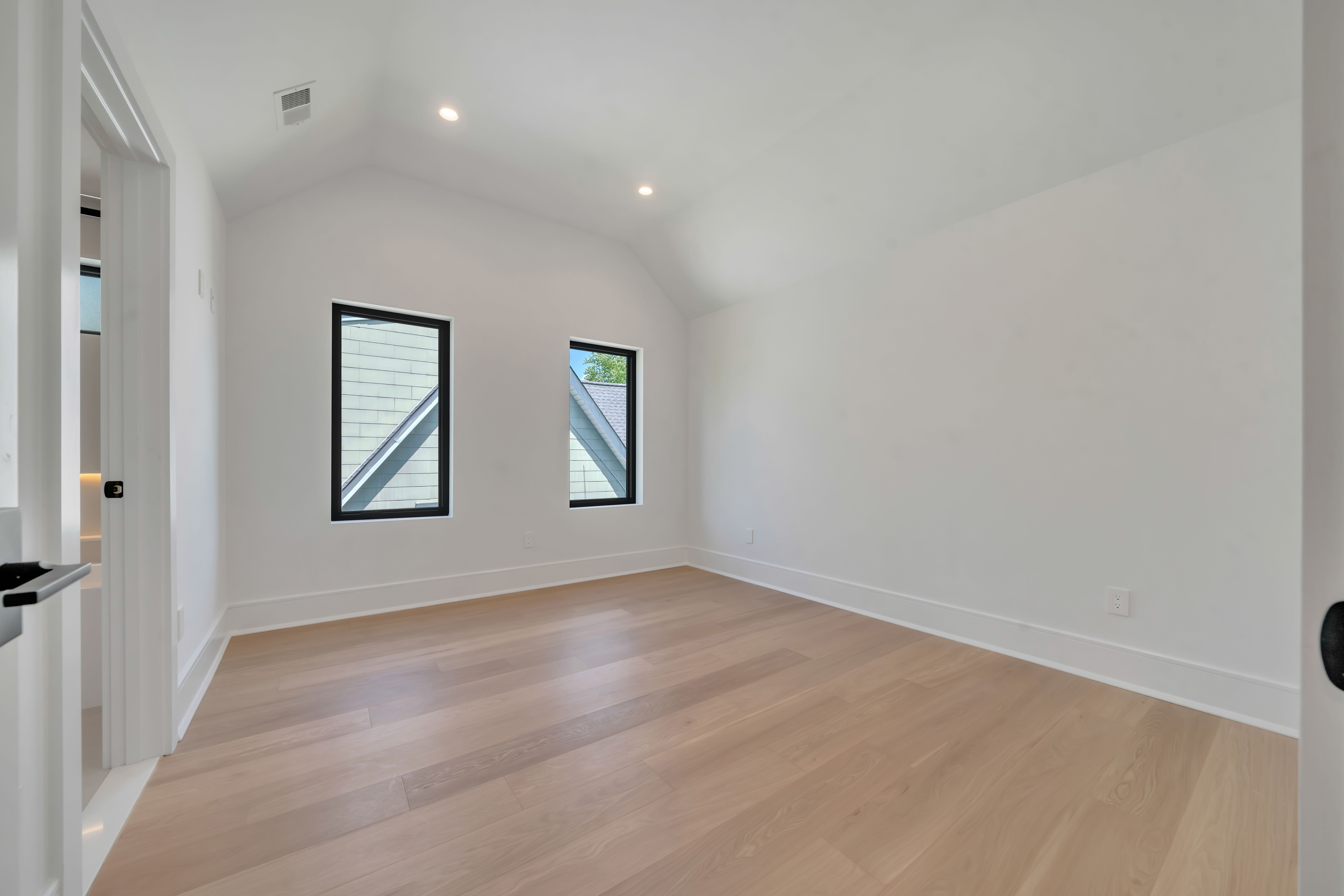  1077 Abbott Boulevard, Fort Lee, NJ 07024 - 物件實景
