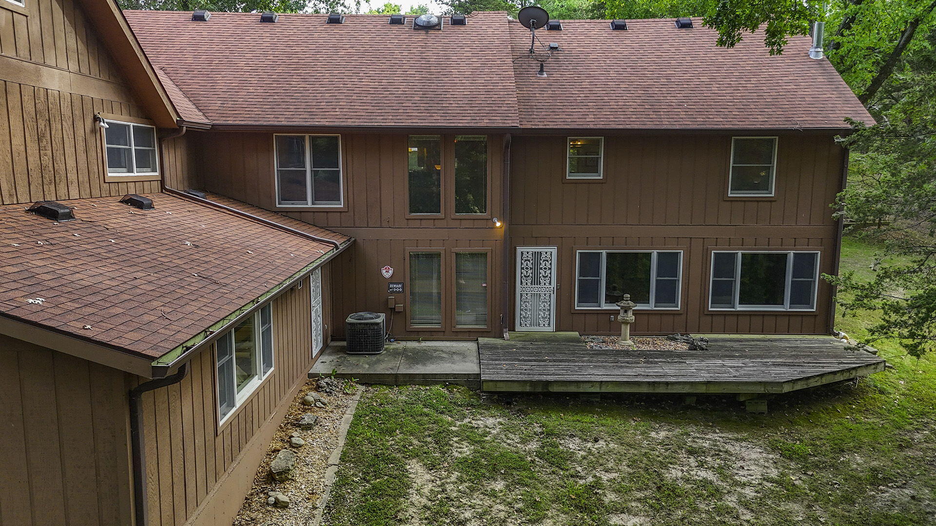 COLUMBIA, Missouri, 65203, United States, 5 Bedrooms Bedrooms, ,3 BathroomsBathrooms,Residential,For Sale,1975322