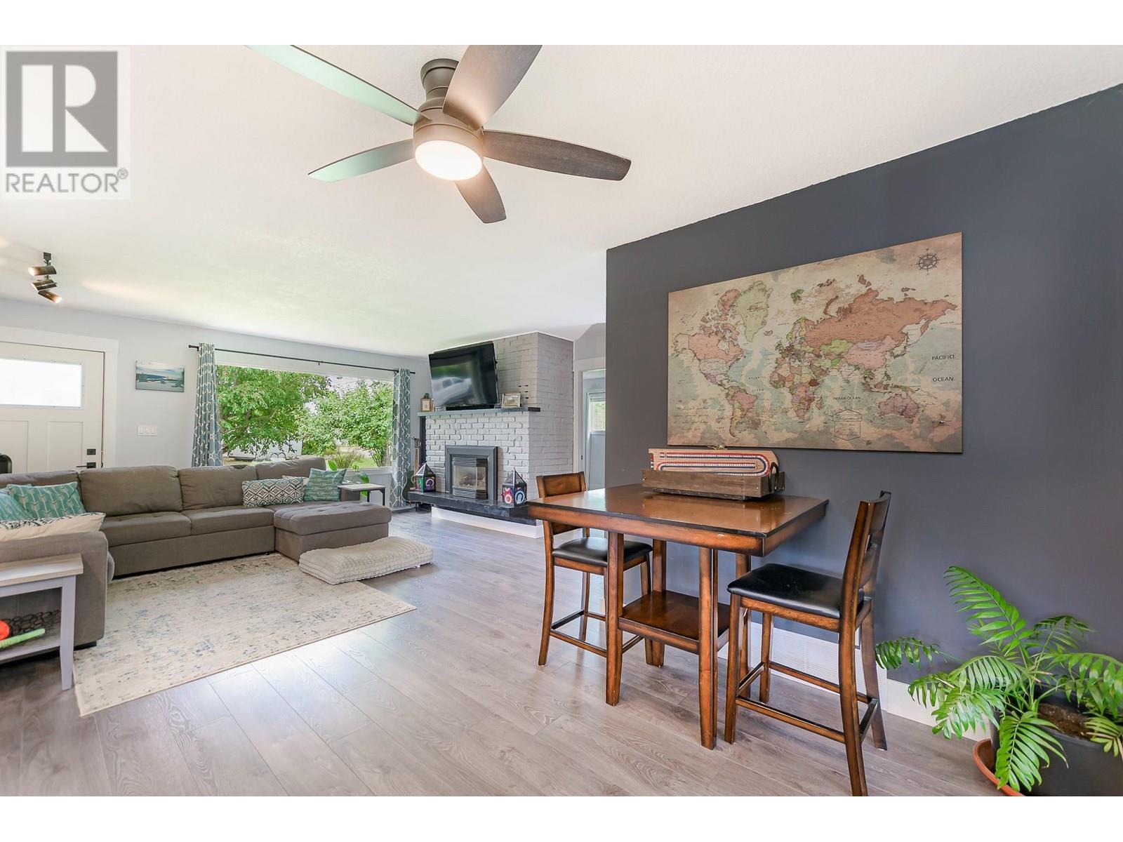 SICAMOUS, British Columbia, V0E 2V4, CA, 3 Bedrooms Bedrooms, ,2 BathroomsBathrooms,Residential,For Sale,1903862