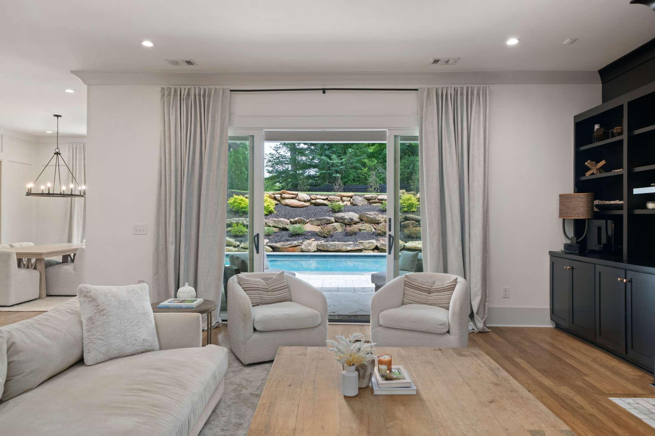  New-Construction Luxury Estate with Resort-Style Pool and Two Primary Suites - 物件實景