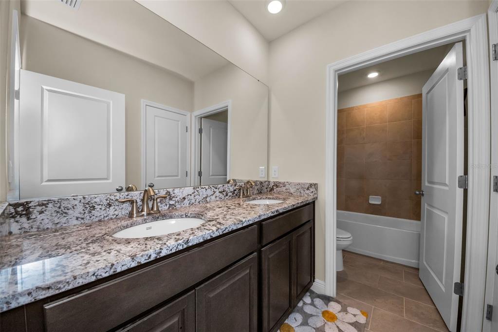 Apollo Beach, Florida, 33572, United States, 4 Bedrooms Bedrooms, ,3 BathroomsBathrooms,Residential,For Sale,1991637