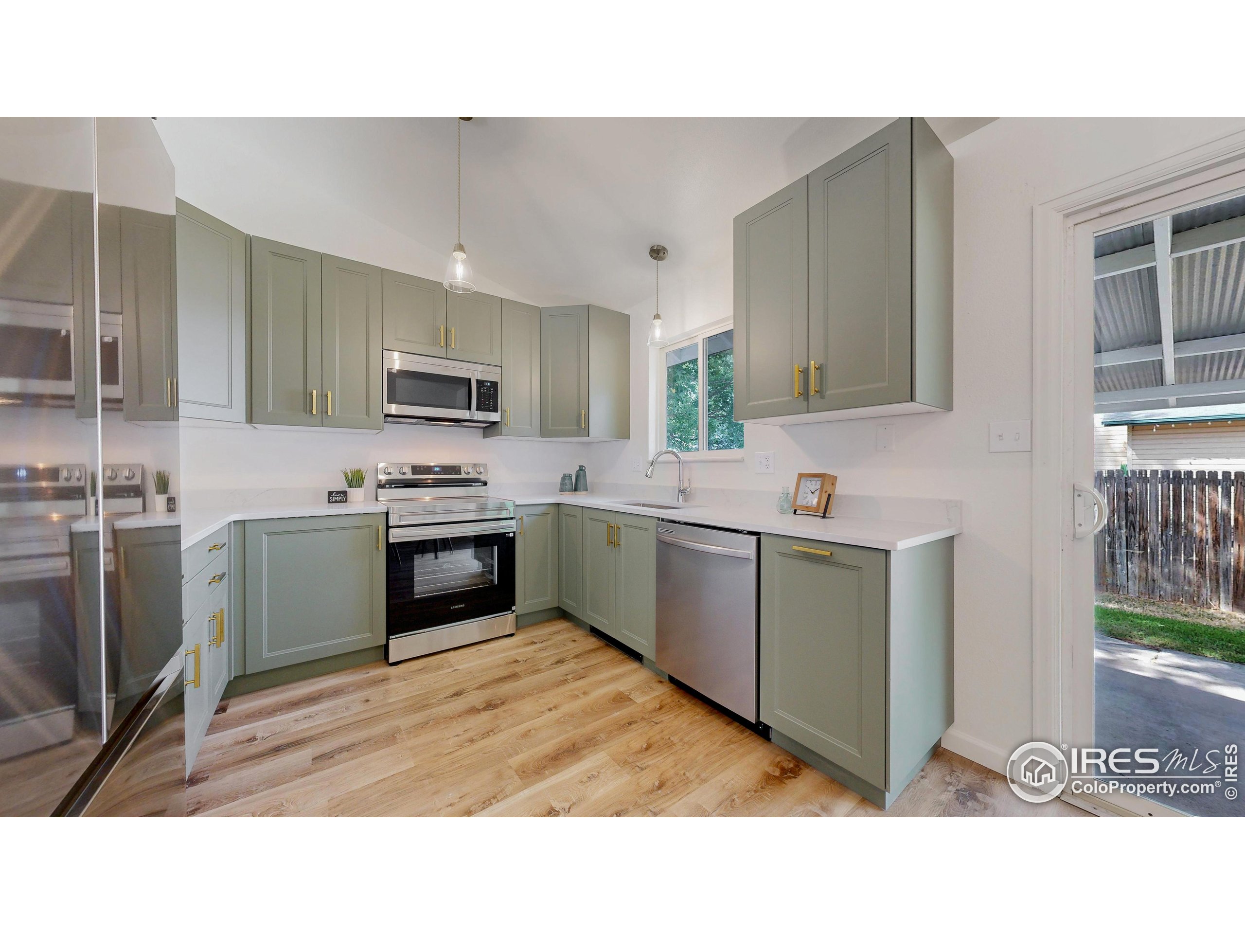 Fort Collins, Colorado, 80521, United States, 3 Bedrooms Bedrooms, ,1 BathroomBathrooms,Residential,For Sale,1948216