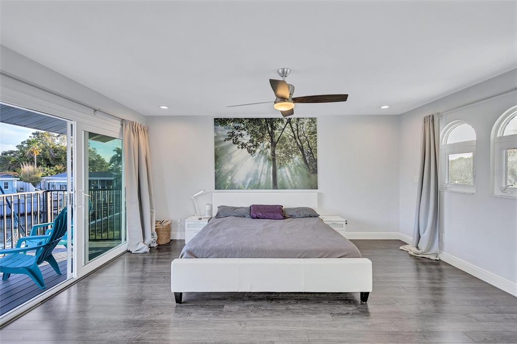 St Petersburg, Florida, 33705, United States, 4 Bedrooms Bedrooms, ,3 BathroomsBathrooms,Residential,For Sale,1991648