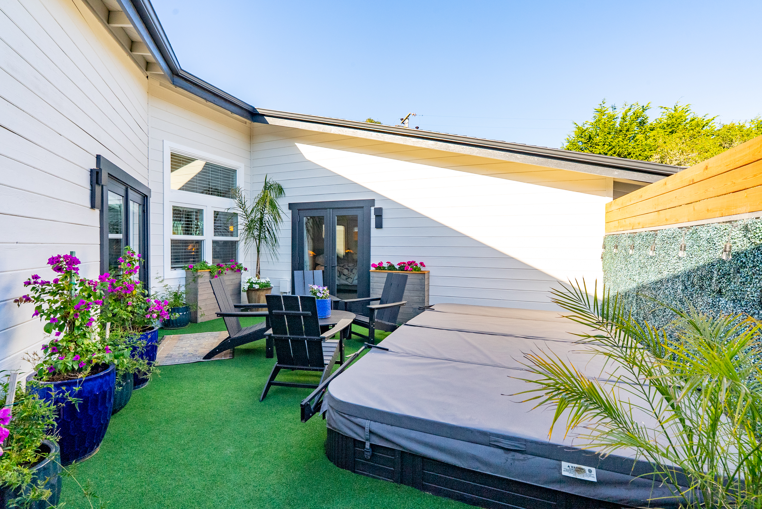  5282 Hillcrest Drive - 物件實景