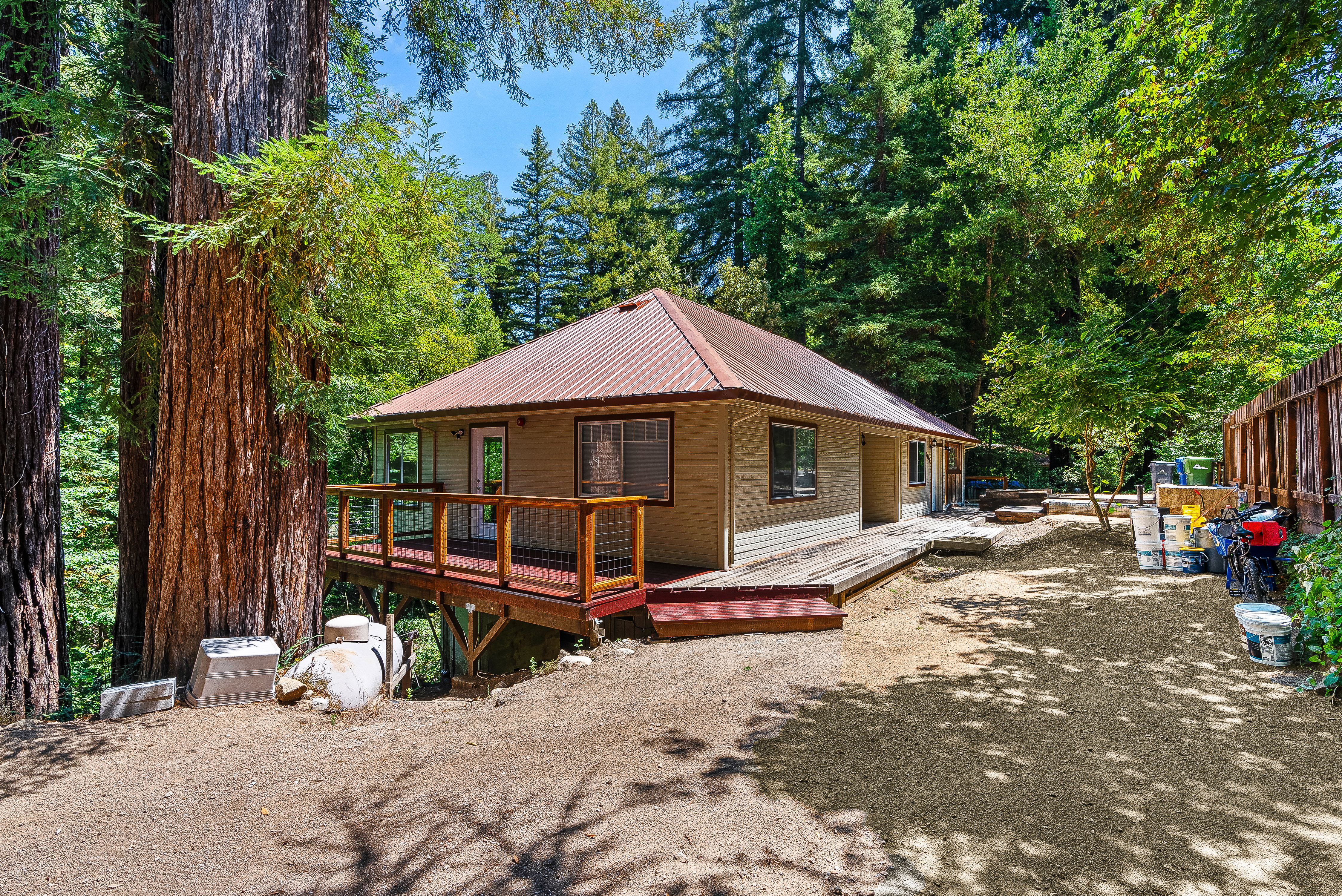 Boulder Creek, California, 95006, United States, 2 Bedrooms Bedrooms, ,2 BathroomsBathrooms,Residential,For Sale,1928761