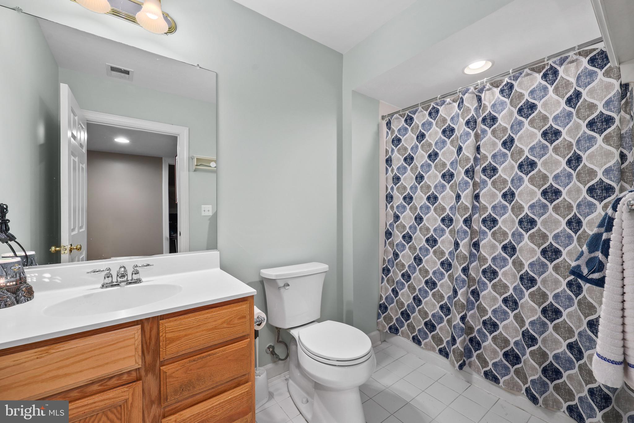 Woodbridge, Virginia, 22192, United States, 4 Bedrooms Bedrooms, ,4 BathroomsBathrooms,Residential,For Sale,2006181