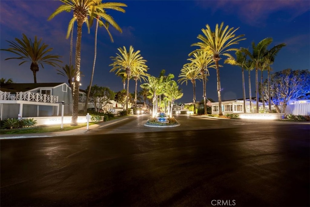 Newport Beach, California, 92663, United States, 2 Bedrooms Bedrooms, ,2 BathroomsBathrooms,Residential,For Sale,1917614