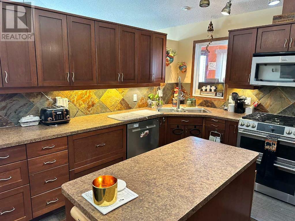 RURAL BEAVER COUNTY, Alberta, T0B 4N0, CA, 5 Bedrooms Bedrooms, ,3 BathroomsBathrooms,Residential,For Sale,1856666