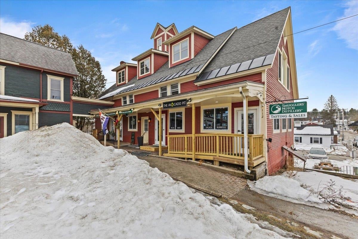 Stowe, Vermont, 05672, United States, 2 Bedrooms Bedrooms, ,1 BathroomBathrooms,Residential,For Sale,1746592