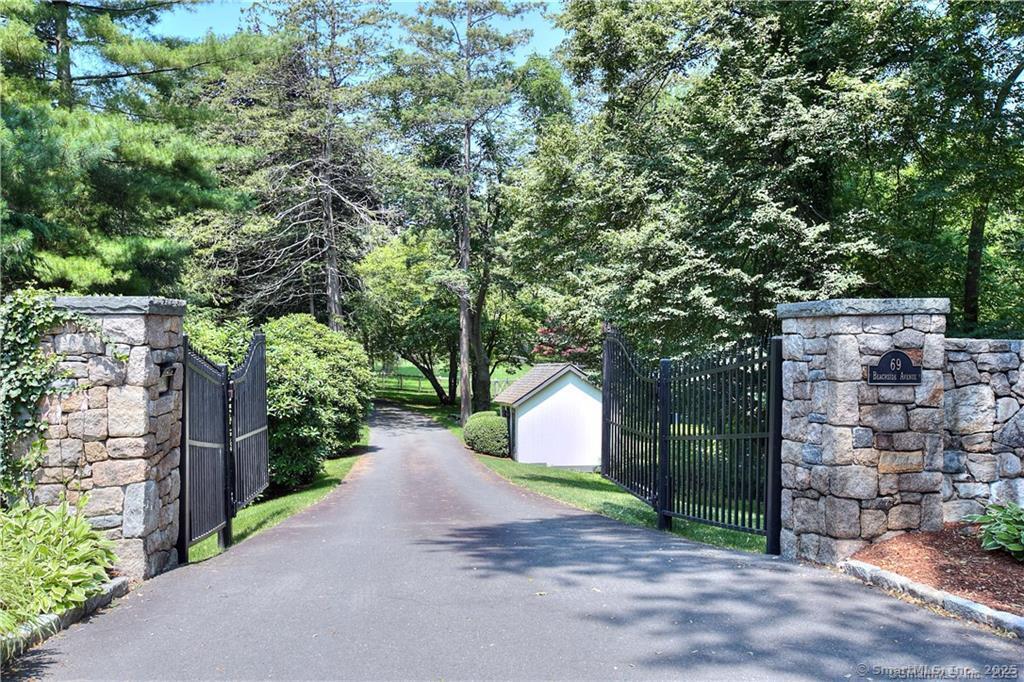Westport, Connecticut, 06880, United States, 6 Bedrooms Bedrooms, ,7 BathroomsBathrooms,Residential,For Sale,1784417