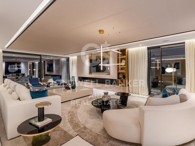 Marbella, Andalusia, ES, 5 Bedrooms Bedrooms, ,6 BathroomsBathrooms,Residential,For Sale,1985219