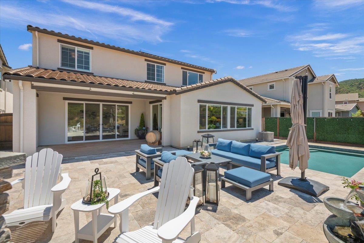 Gilroy, California, 95020, United States, 4 Bedrooms Bedrooms, ,3 BathroomsBathrooms,Residential,For Sale,1907628