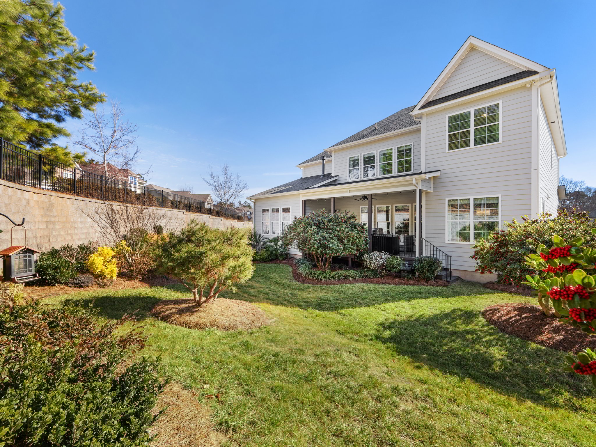 Mount Holly, North Carolina, 28120, United States, 4 Bedrooms Bedrooms, ,4 BathroomsBathrooms,Residential,For Sale,1927922