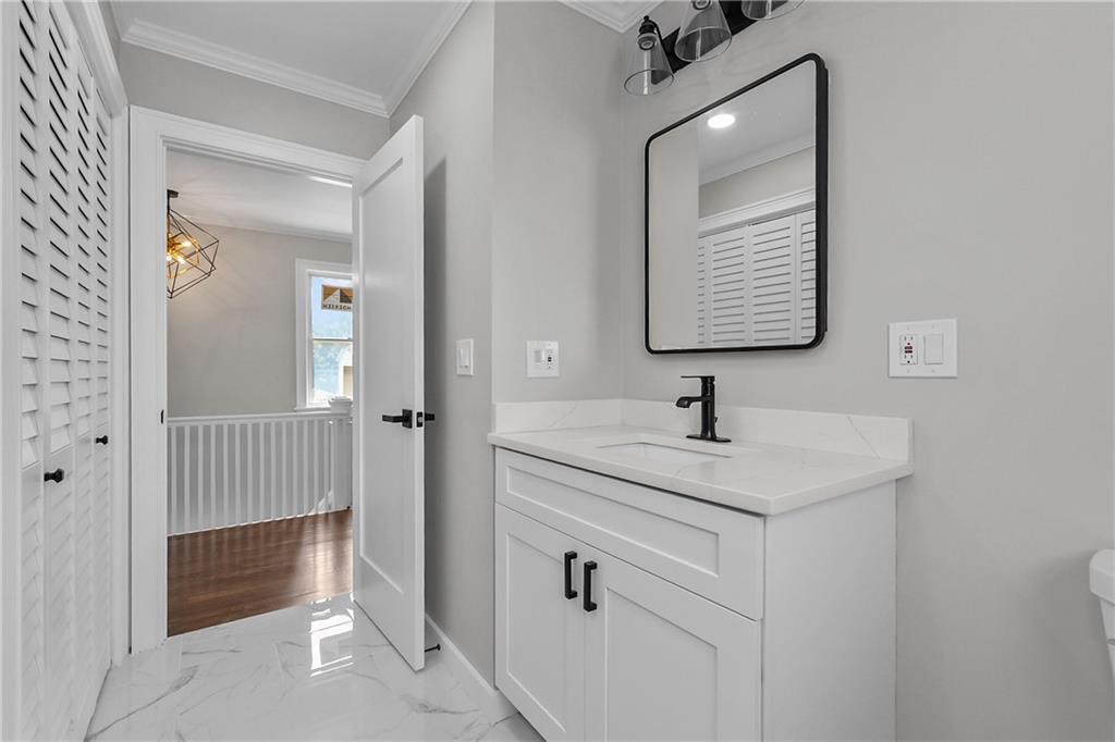 Warwick, Rhode Island, 02889, United States, 3 Bedrooms Bedrooms, ,2 BathroomsBathrooms,Residential,For Sale,1937520