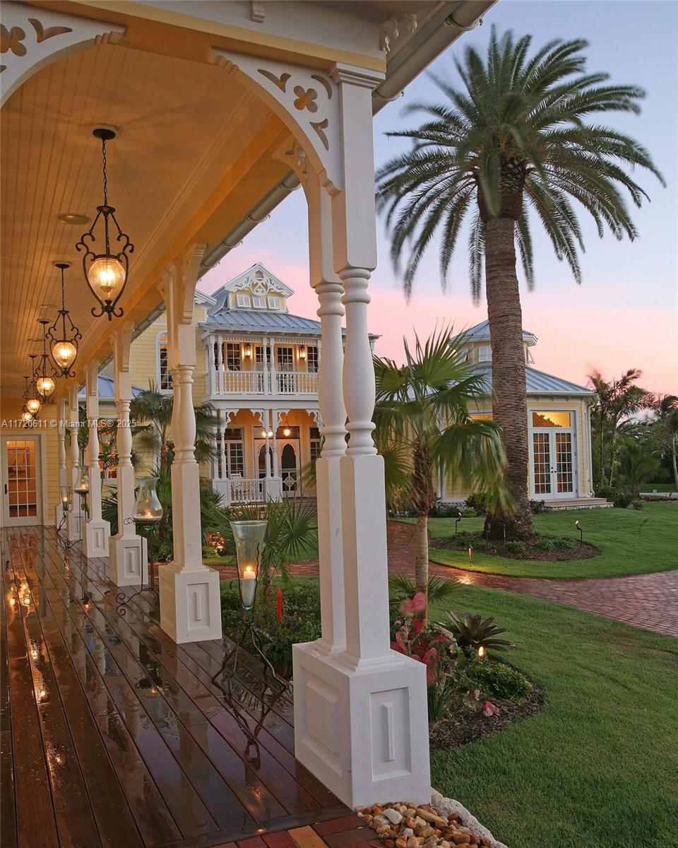 Marathon, Florida, 33050, United States, 5 Bedrooms Bedrooms, ,9 BathroomsBathrooms,Residential,For Sale,1933617