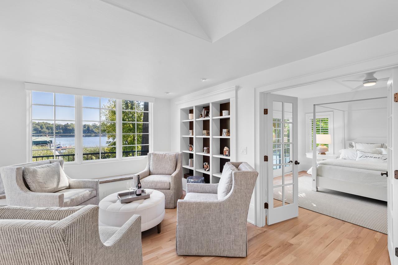 Orono, Minnesota, 55364, United States, 4 Bedrooms Bedrooms, ,4 BathroomsBathrooms,Residential,For Sale,1988176