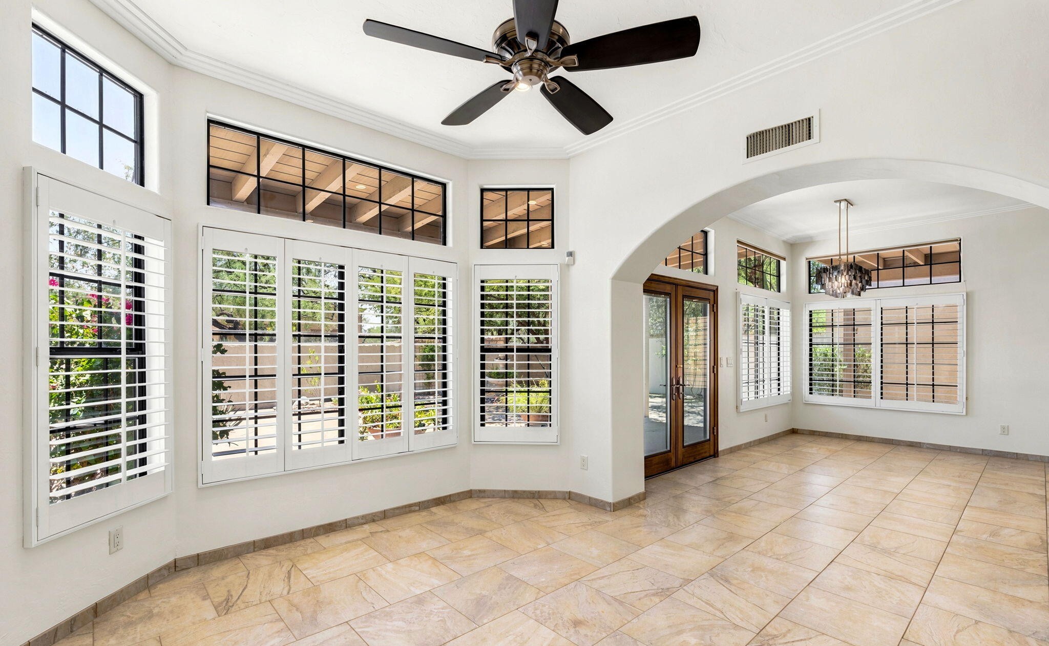  5560 E Miles Circle, Tucson, AZ 85712 - 物件實景
