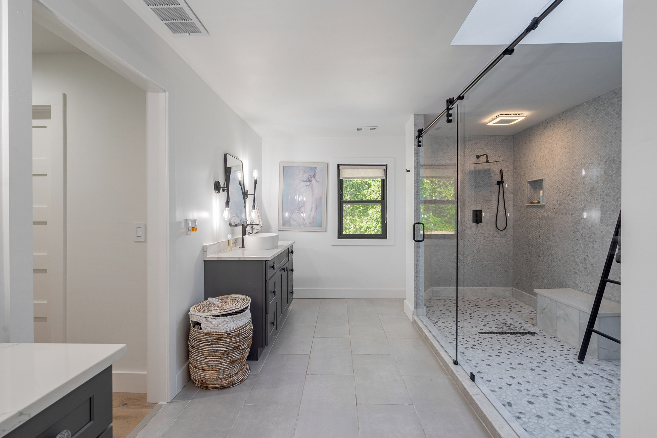  Fully Renovated Estate Blends Luxury, Flexibility & Resort-Style Living - 物件實景