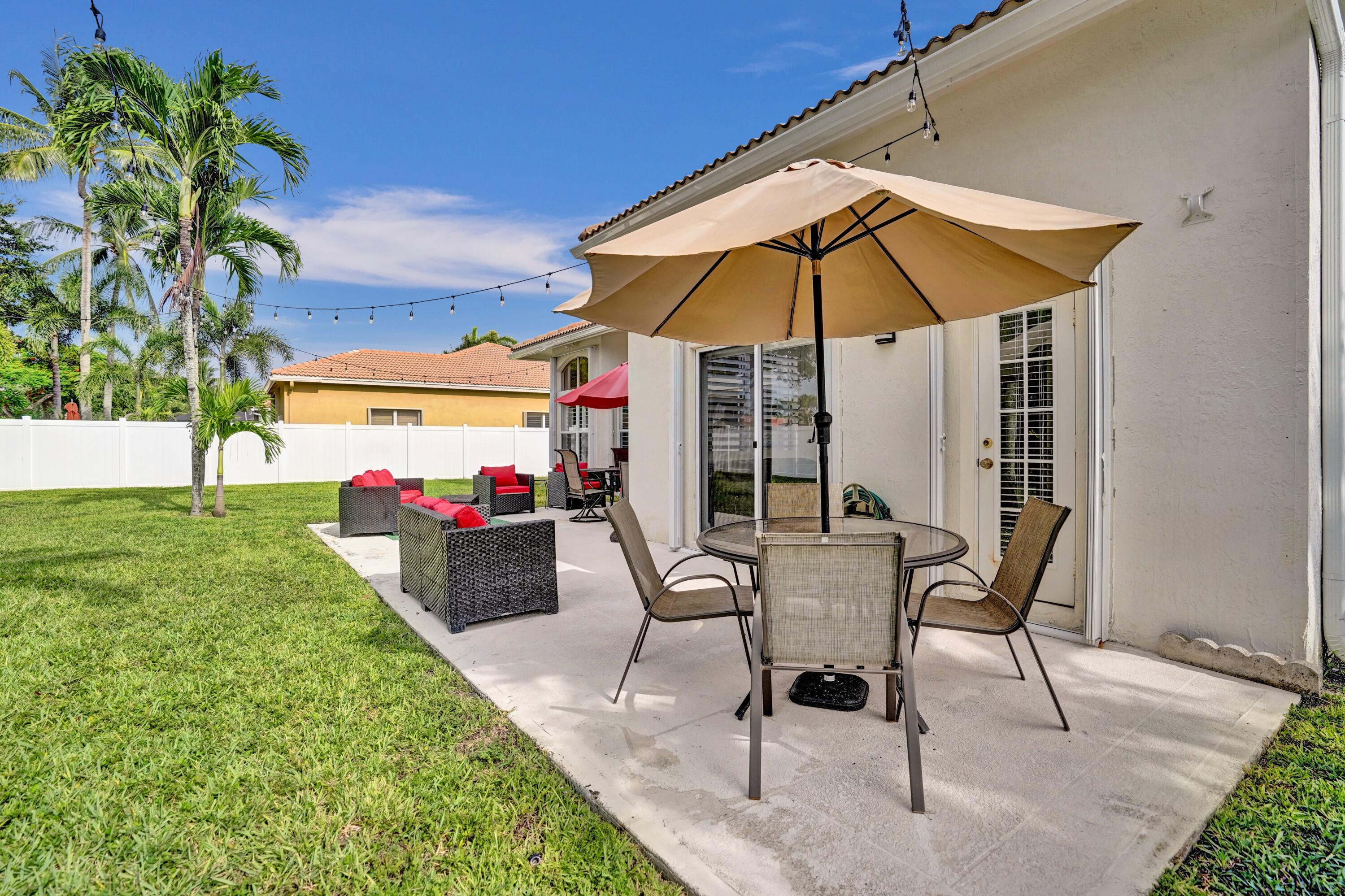 Lake Worth, Florida, 33463, United States, 3 Bedrooms Bedrooms, ,3 BathroomsBathrooms,Residential,For Sale,1905874