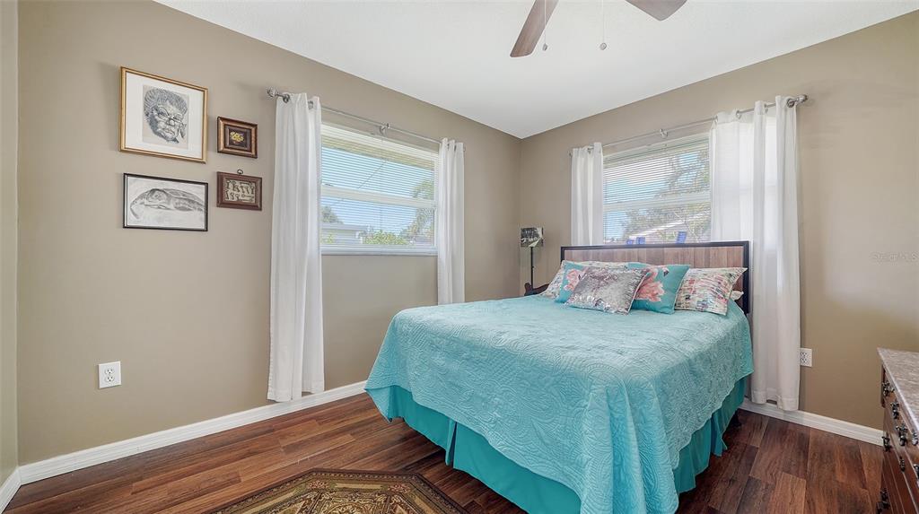 Sarasota, Florida, 34231, United States, 3 Bedrooms Bedrooms, ,2 BathroomsBathrooms,Residential,For Sale,1883466