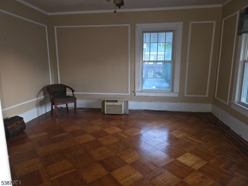 Newark City, New Jersey, 07104-1530, United States, 8 Bedrooms Bedrooms, ,5 BathroomsBathrooms,Residential,For Sale,1977371