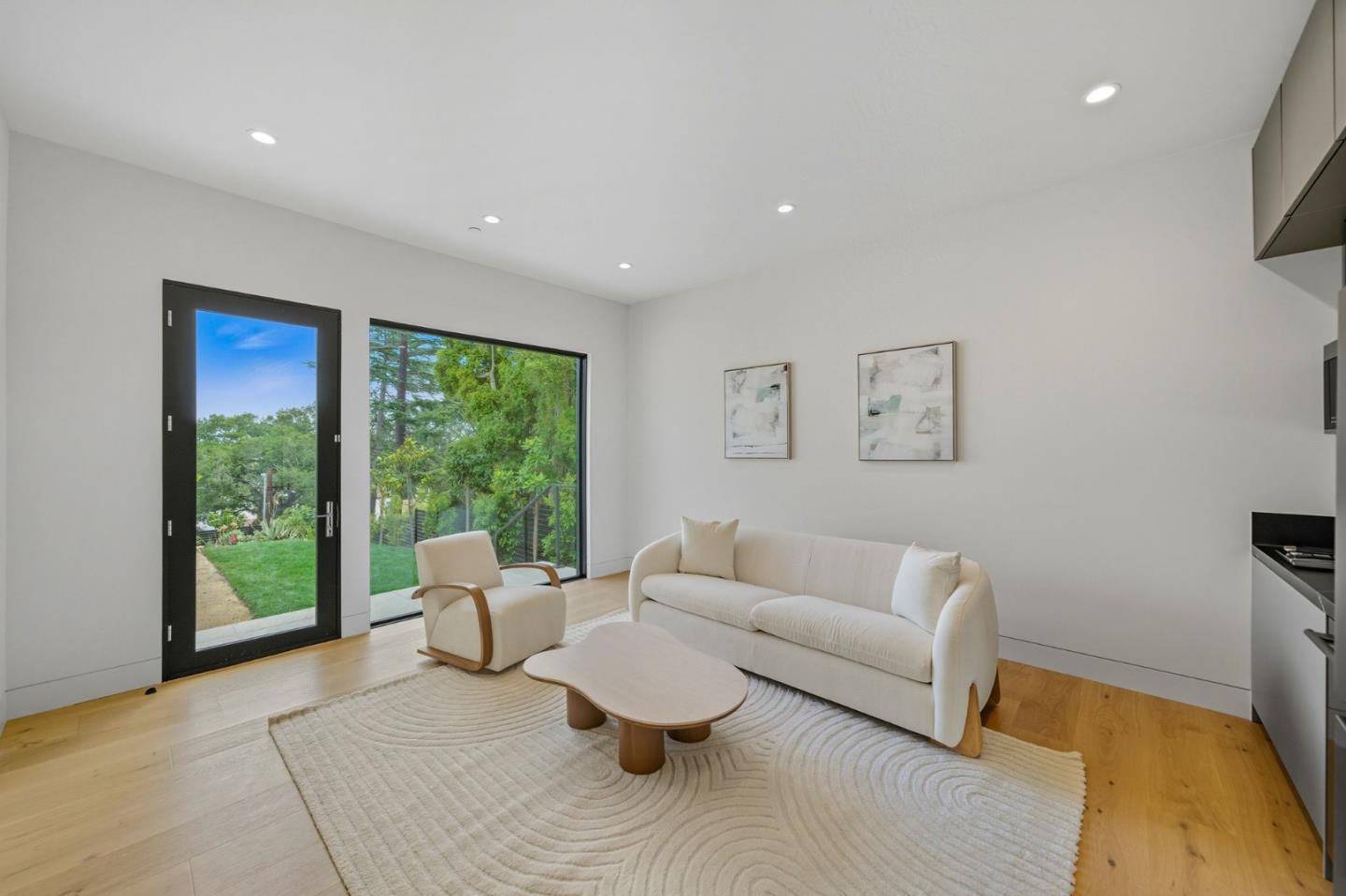 Hillsborough, California, 94010, United States, 8 Bedrooms Bedrooms, ,10 BathroomsBathrooms,Residential,For Sale,1949647