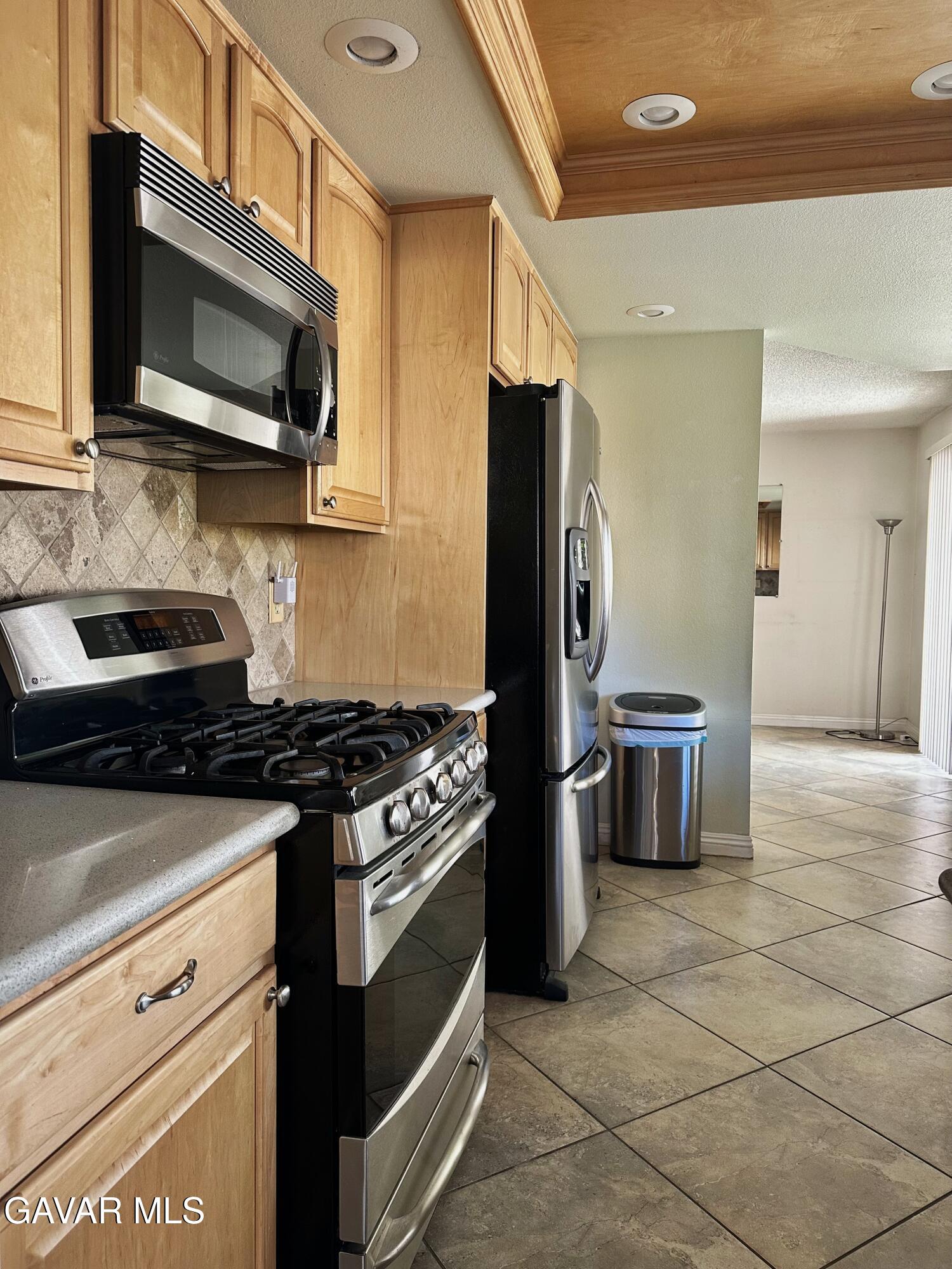 Palmdale, California, 93551, United States, 3 Bedrooms Bedrooms, ,3 BathroomsBathrooms,Residential,For Sale,1973672