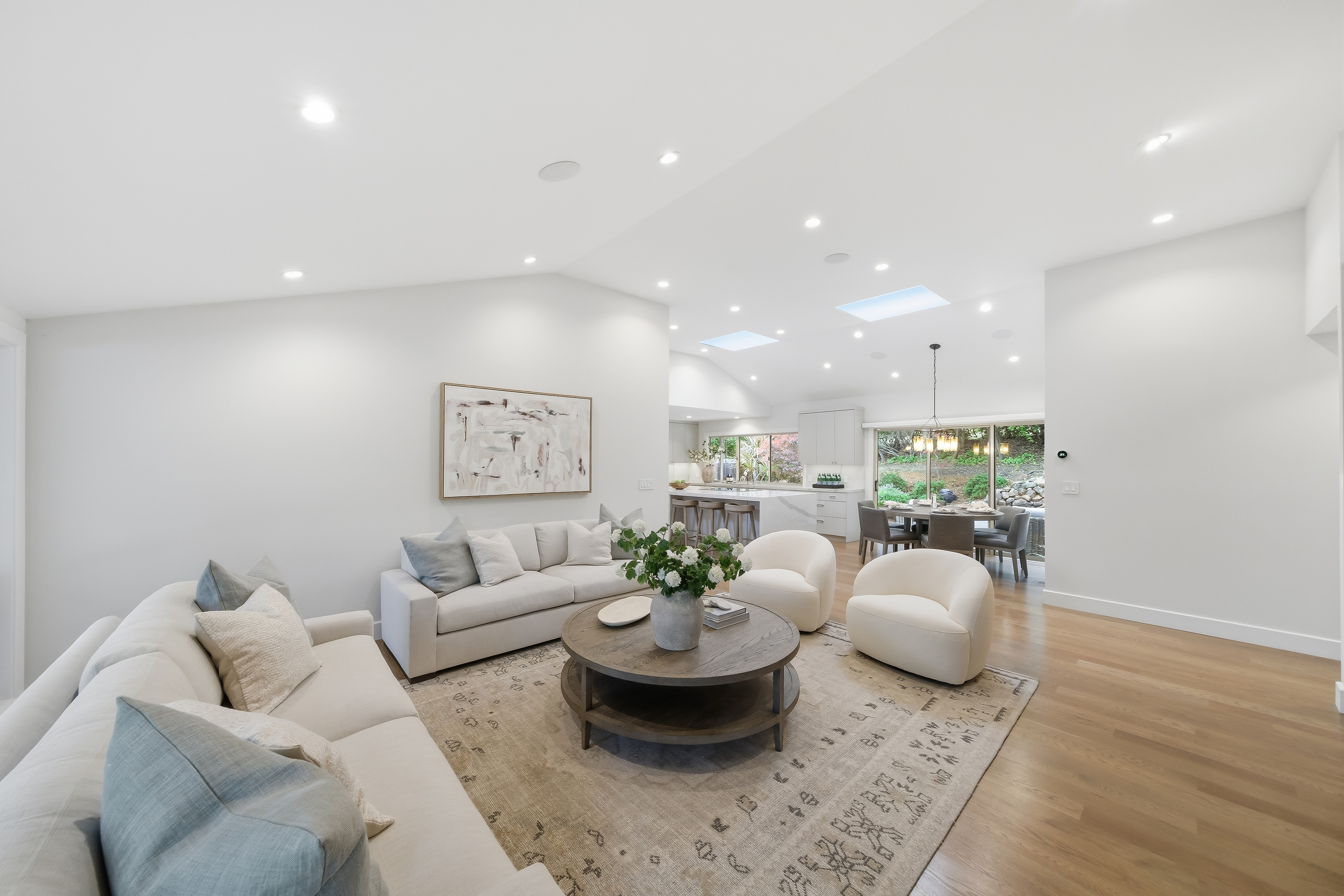  Contemporary Luxury with Pool, Tennis, and Solar - 物件實景