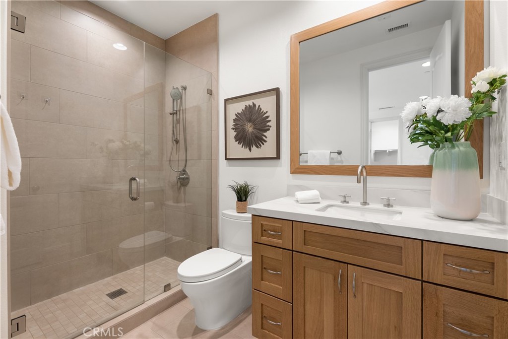 Irvine, California, 92618, United States, 5 Bedrooms Bedrooms, ,6 BathroomsBathrooms,Residential,For Sale,1901058