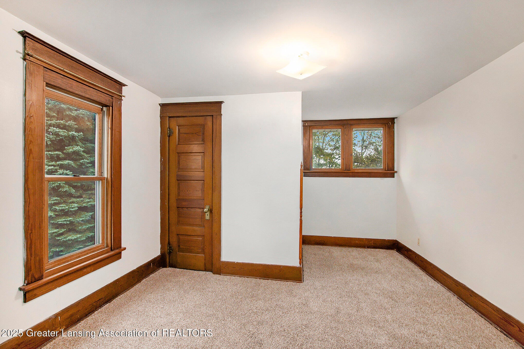 Webberville, Michigan, 48892, United States, 5 Bedrooms Bedrooms, ,2 BathroomsBathrooms,Residential,For Sale,1963155