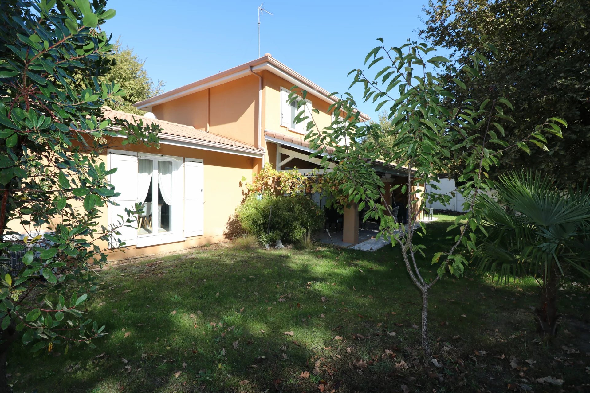 Gujan-Mestras, New Aquitaine, 33470, FR, 5 Bedrooms Bedrooms, ,Residential,For Sale,1995771