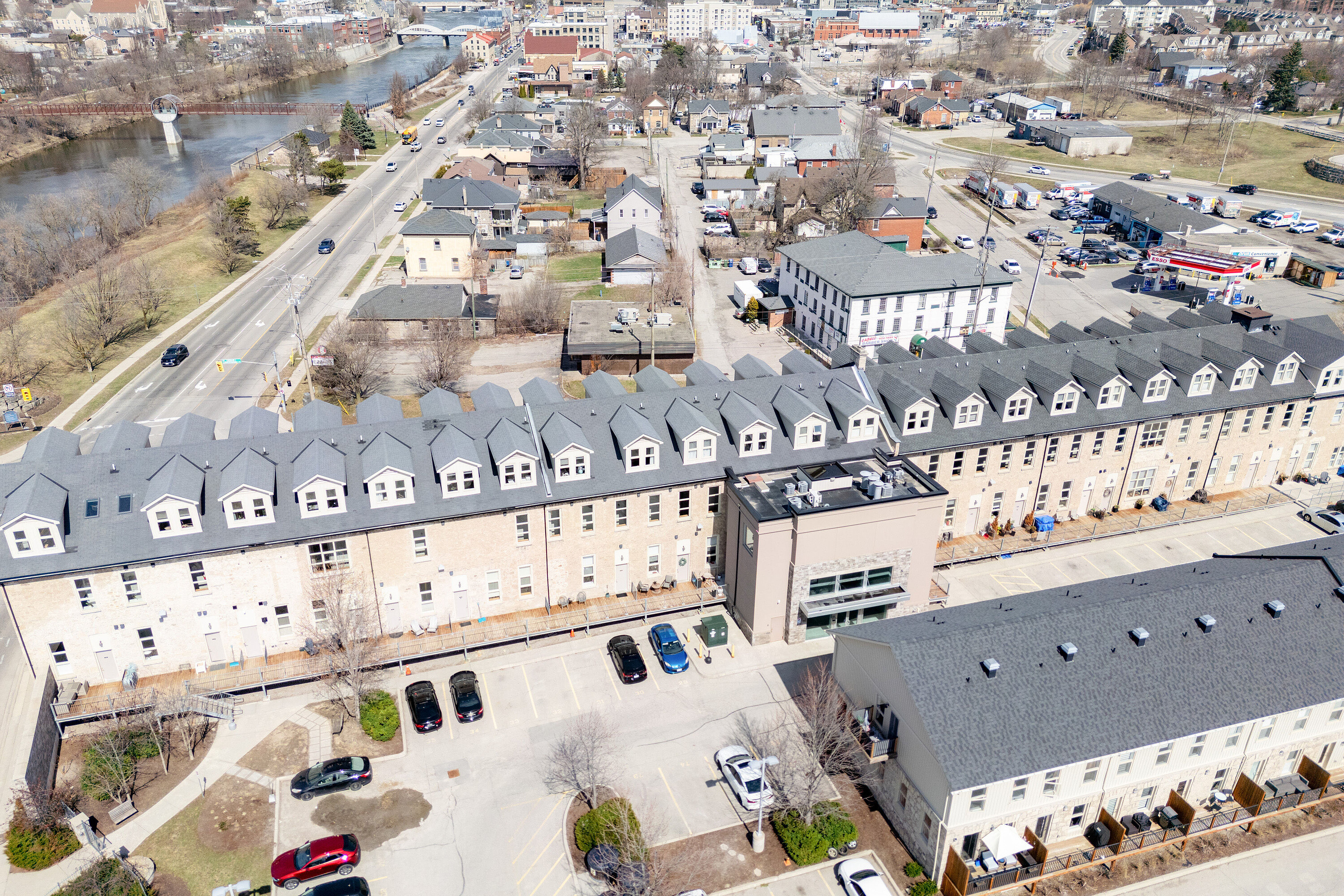  Brick & Beam Penthouse - 物件實景