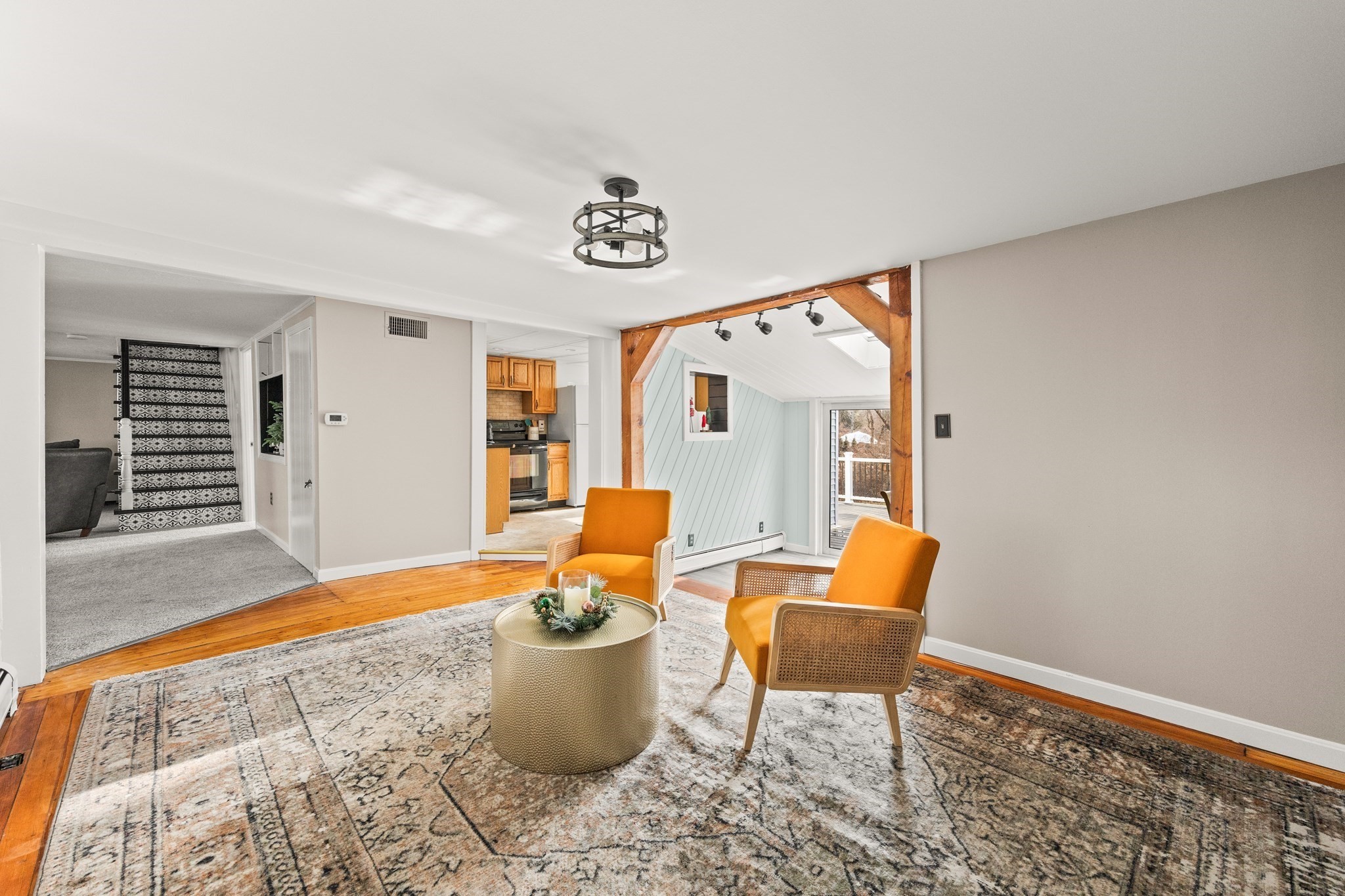 Taunton, Massachusetts, 02780, United States, 4 Bedrooms Bedrooms, ,2 BathroomsBathrooms,Residential,For Sale,2007506