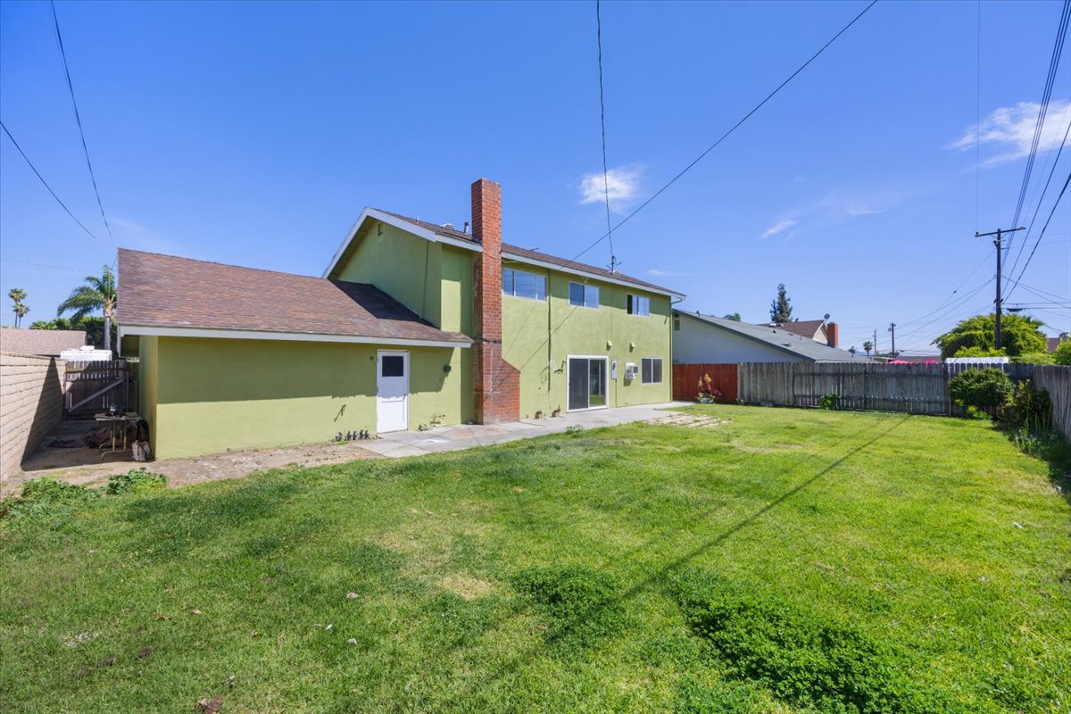 Chino, California, 91710, United States, 5 Bedrooms Bedrooms, ,3 BathroomsBathrooms,Residential,For Sale,1943036