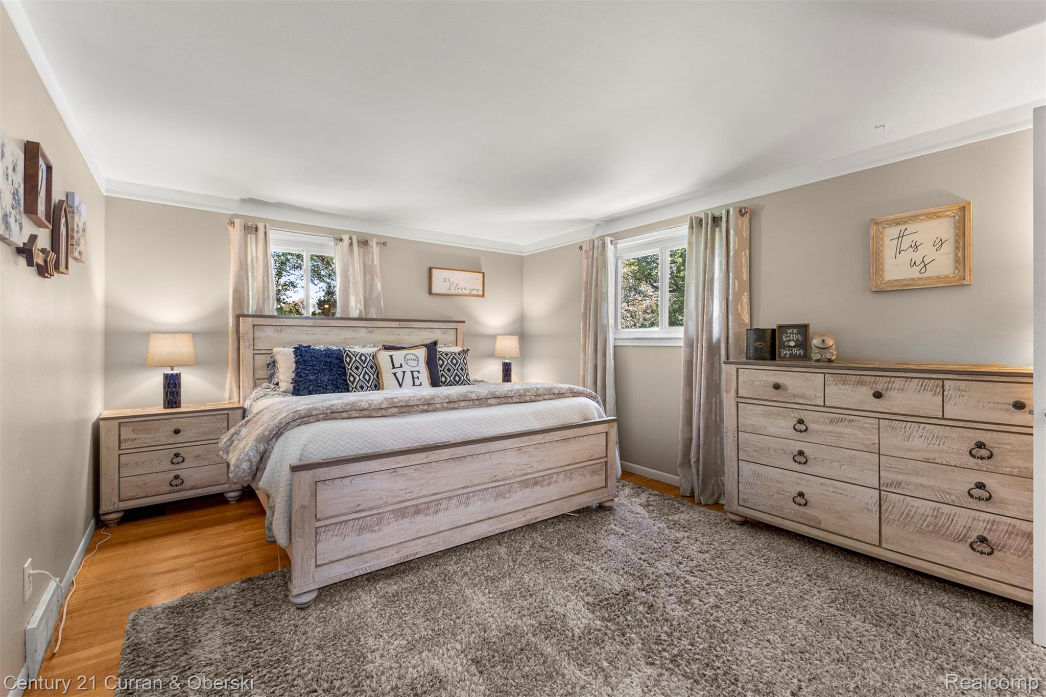Canton Charter Township, Michigan, 48188, United States, 5 Bedrooms Bedrooms, ,3 BathroomsBathrooms,Residential,For Sale,1904333