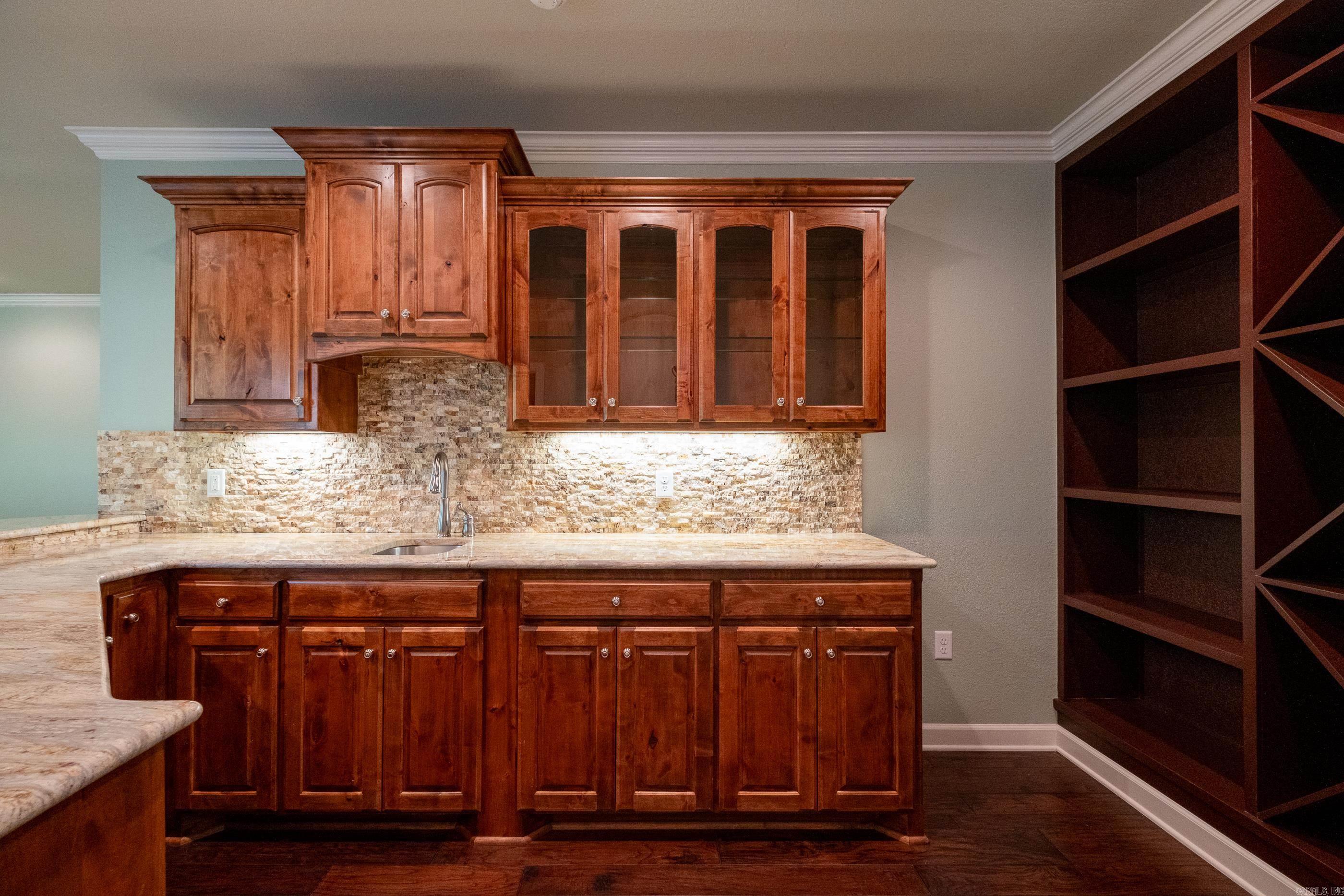 Little Rock, Arkansas, 72211, United States, 4 Bedrooms Bedrooms, ,5 BathroomsBathrooms,Residential,For Sale,1989336