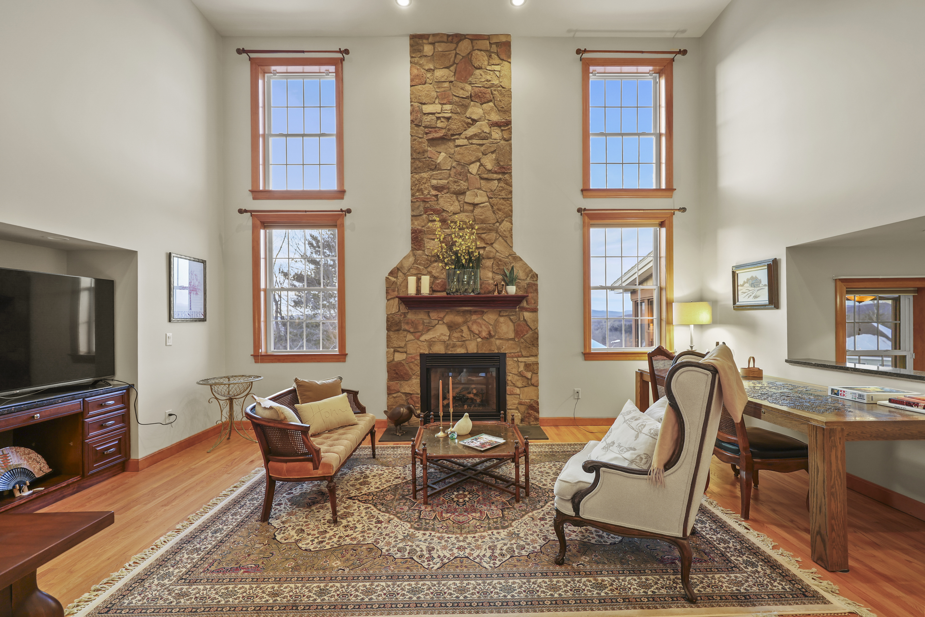  Majestic & Magical Berkshire Mountaintop Home with Views - 物件實景