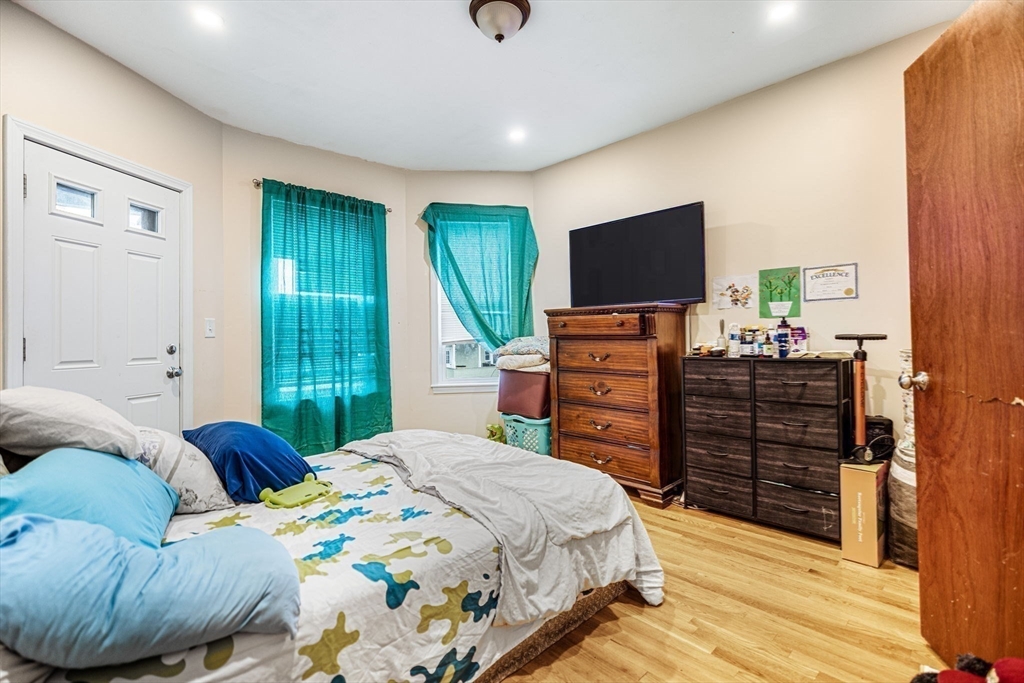 Boston, Massachusetts, 02126, United States, 9 Bedrooms Bedrooms, ,3 BathroomsBathrooms,Residential,For Sale,1975784