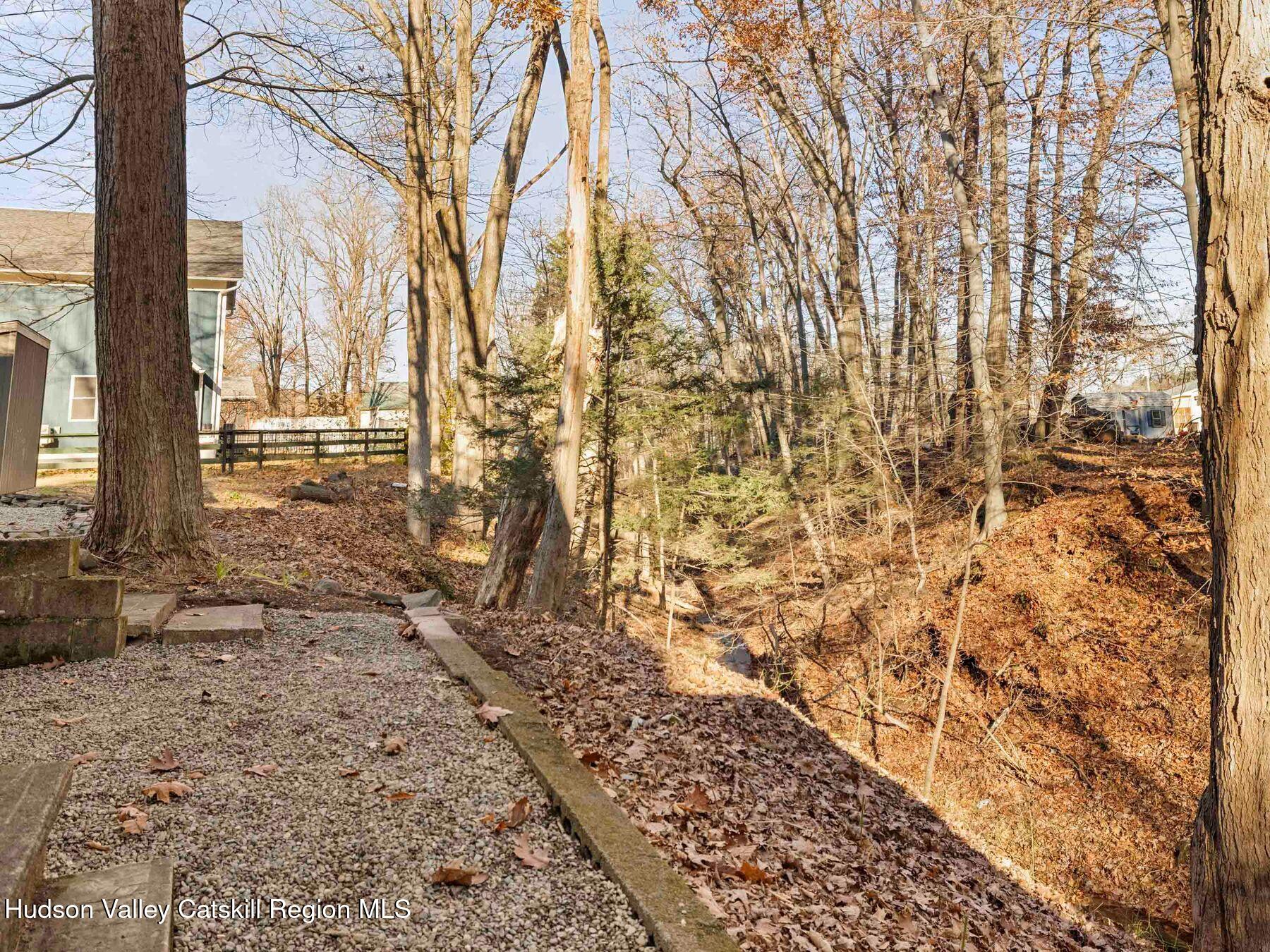 Rosendale, New York, 12472, United States, 3 Bedrooms Bedrooms, ,3 BathroomsBathrooms,Residential,For Sale,1998107