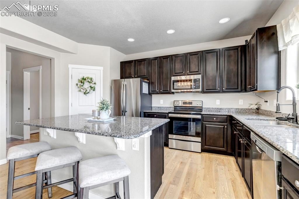 Colorado Springs, Colorado, 80925, United States, 5 Bedrooms Bedrooms, ,4 BathroomsBathrooms,Residential,For Sale,1890411