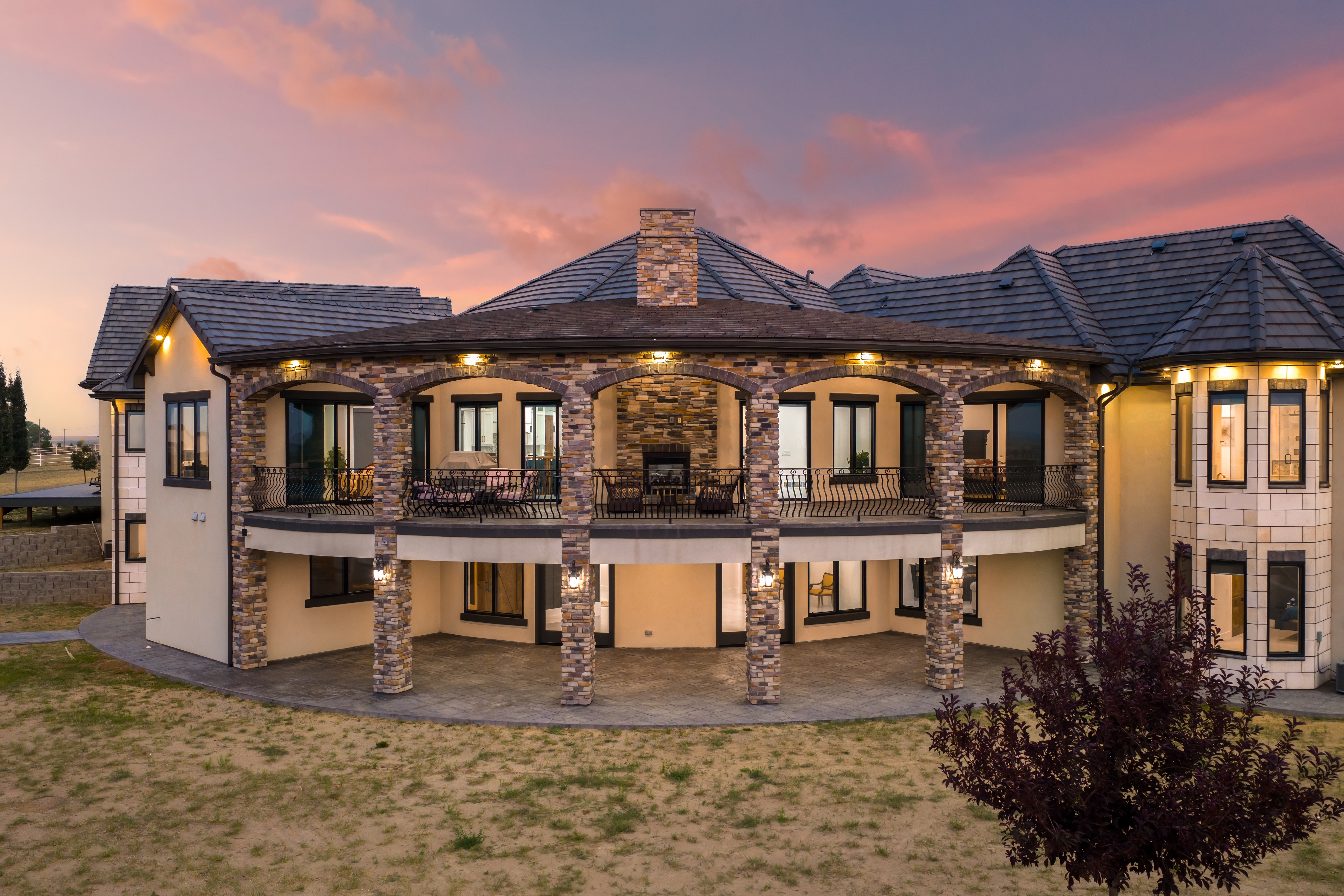  Breathtaking custom estate on 35 agriculturally zoned acres - 物件實景