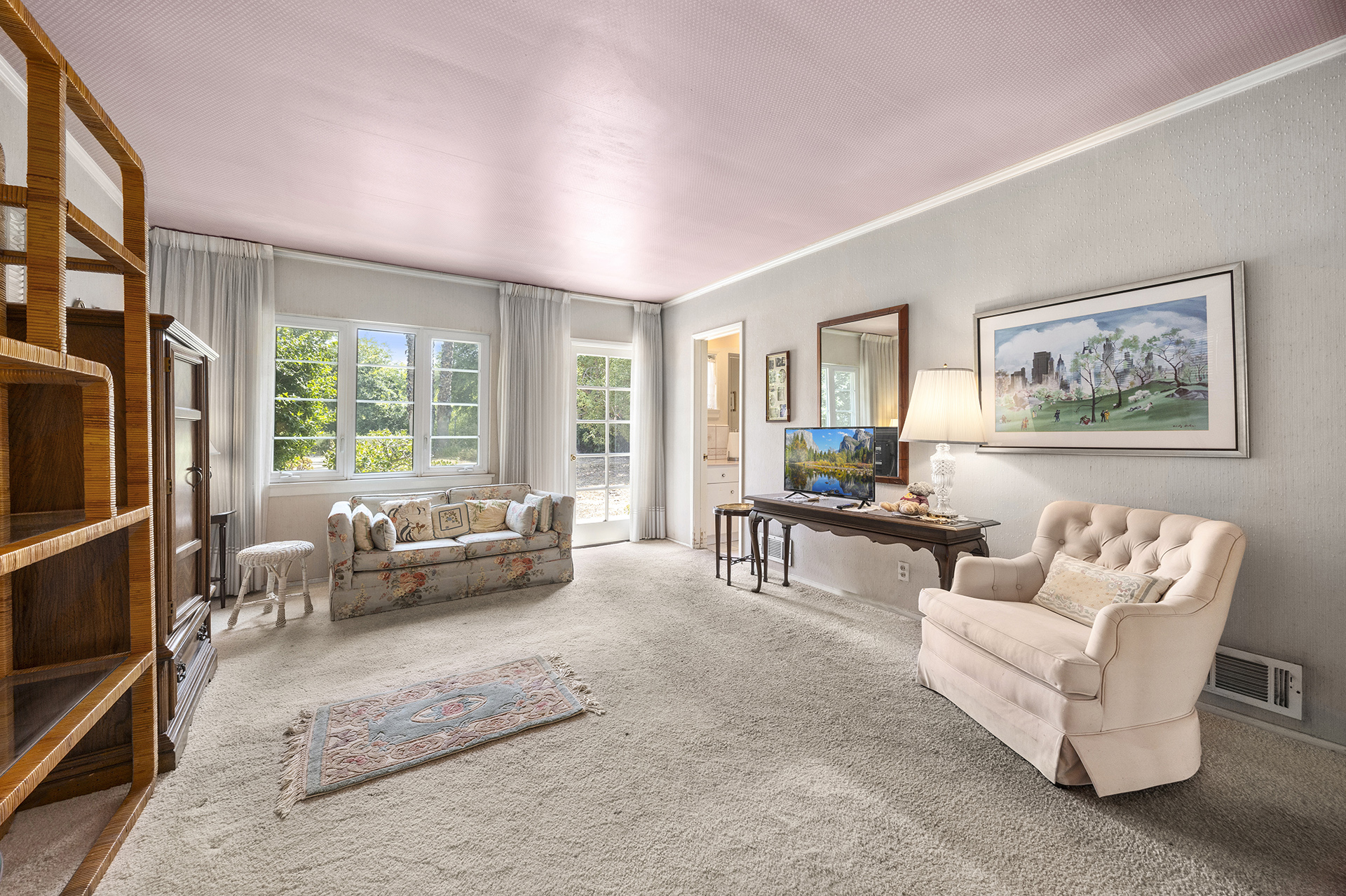 Pasadena, California, 91107, United States, 4 Bedrooms Bedrooms, ,1 BathroomBathrooms,Residential,For Sale,1975607